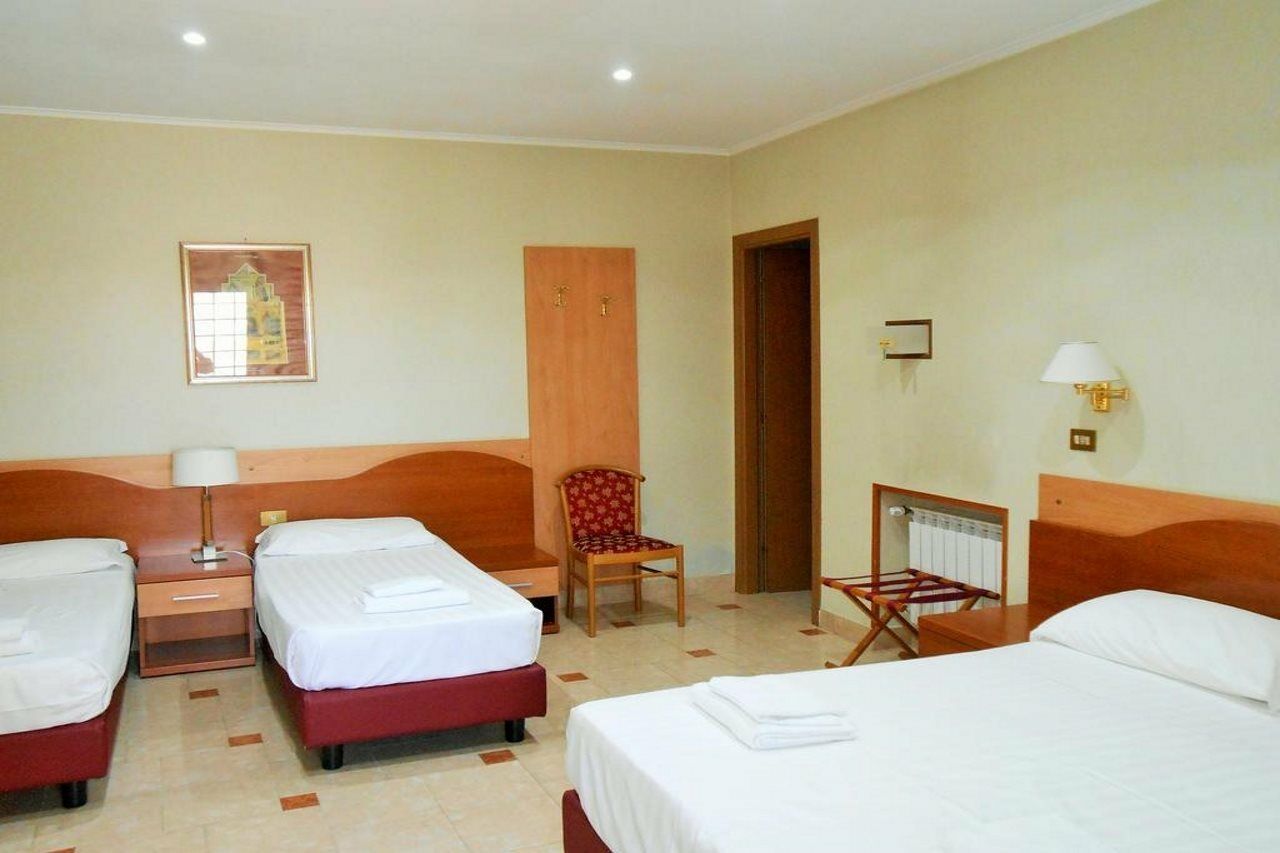 Hotel Riviera Rhodes City Kültér fotó